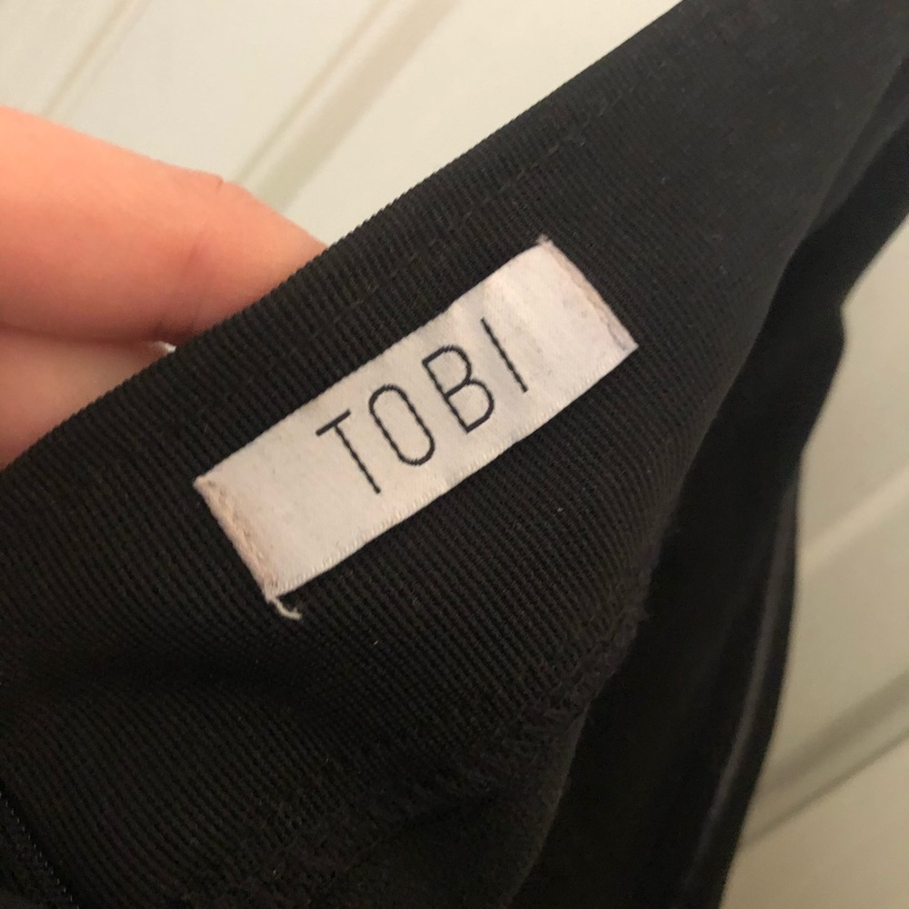 Tobi black strapless body con dress with cutout - Picture 4 of 6